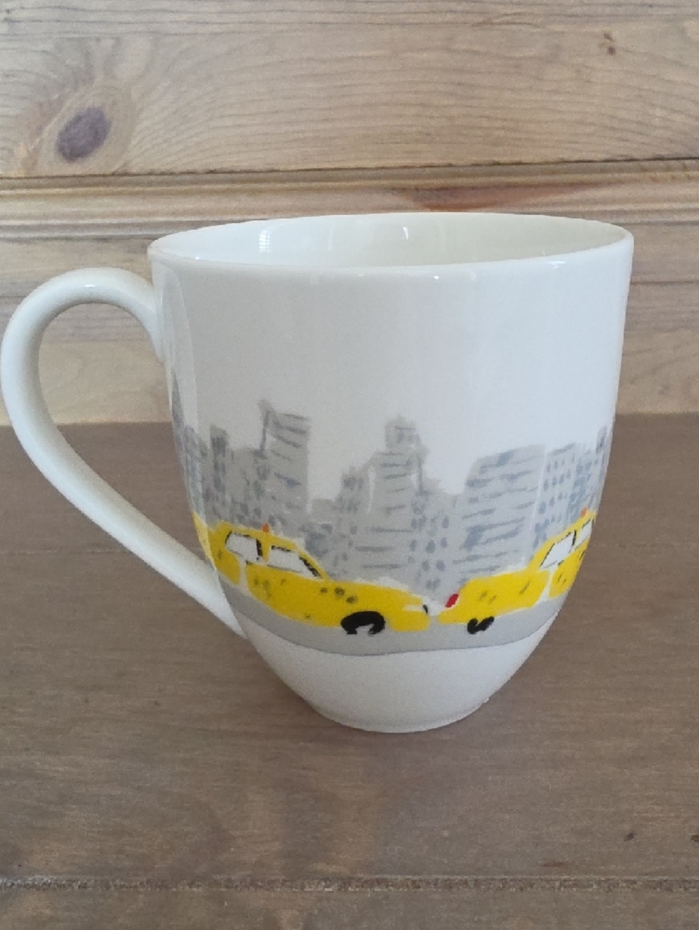 Kate Spade Muses New York City Cosmopolitan Mug - Picture 2 of 7